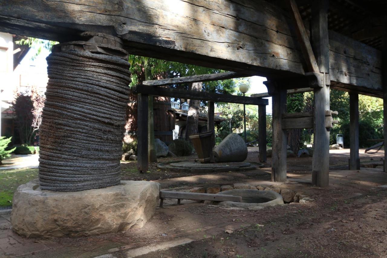 Hostal Del Senglar เอสปลูกา เด ฟรังโกลิ ภายนอก รูปภาพ